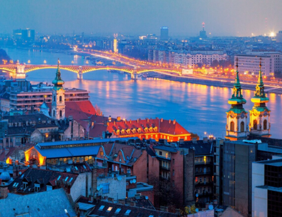 匈牙利佩斯市夜景圖 匈牙利佩斯市夜景圖